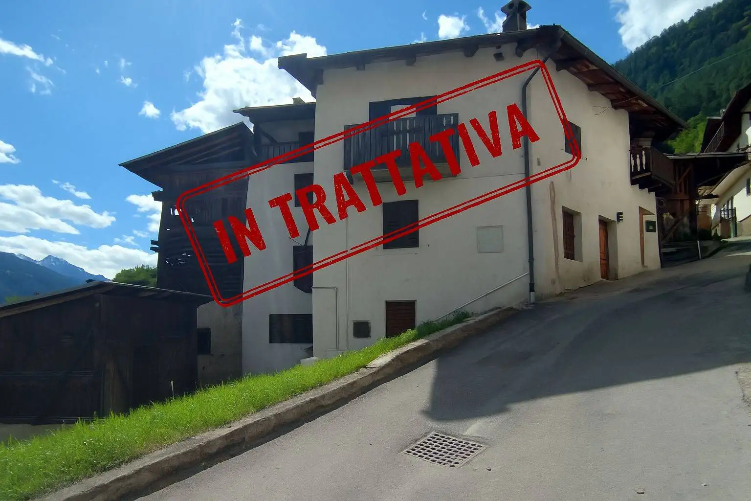 Appartamento in vendita a Commezzadura