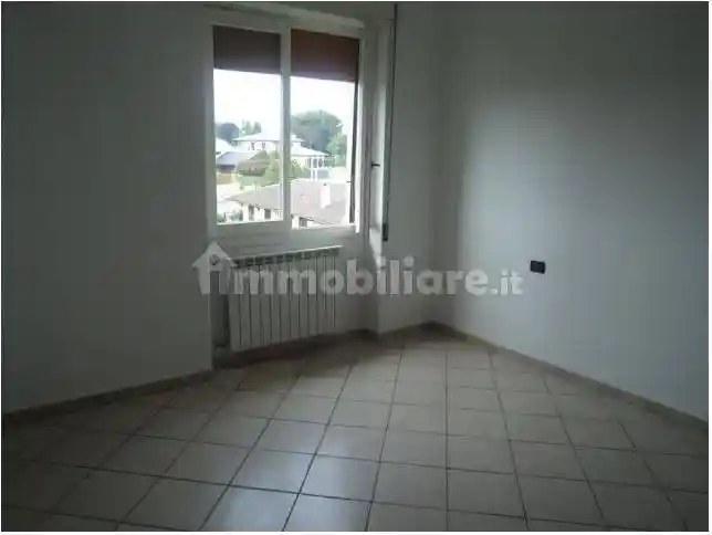 Palazzo - Edificio in Affitto - foto 2