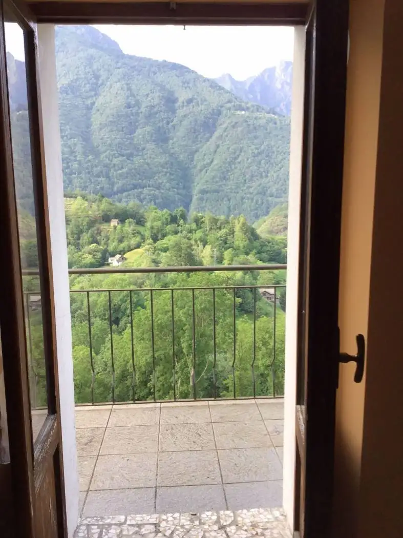 Casa indipendente in vendita a Gurro