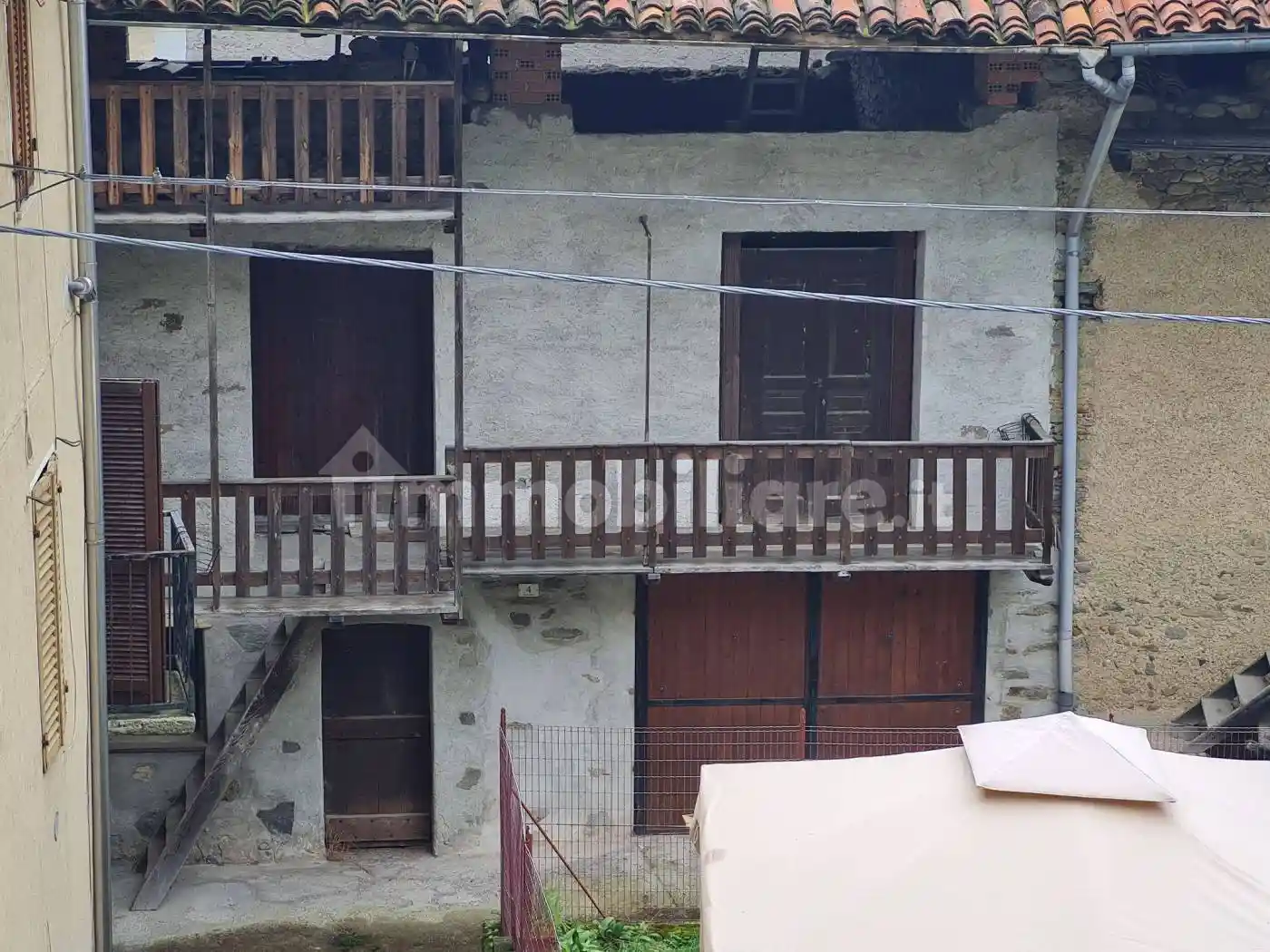 Rustico - Casale in vendita a Val di Chy