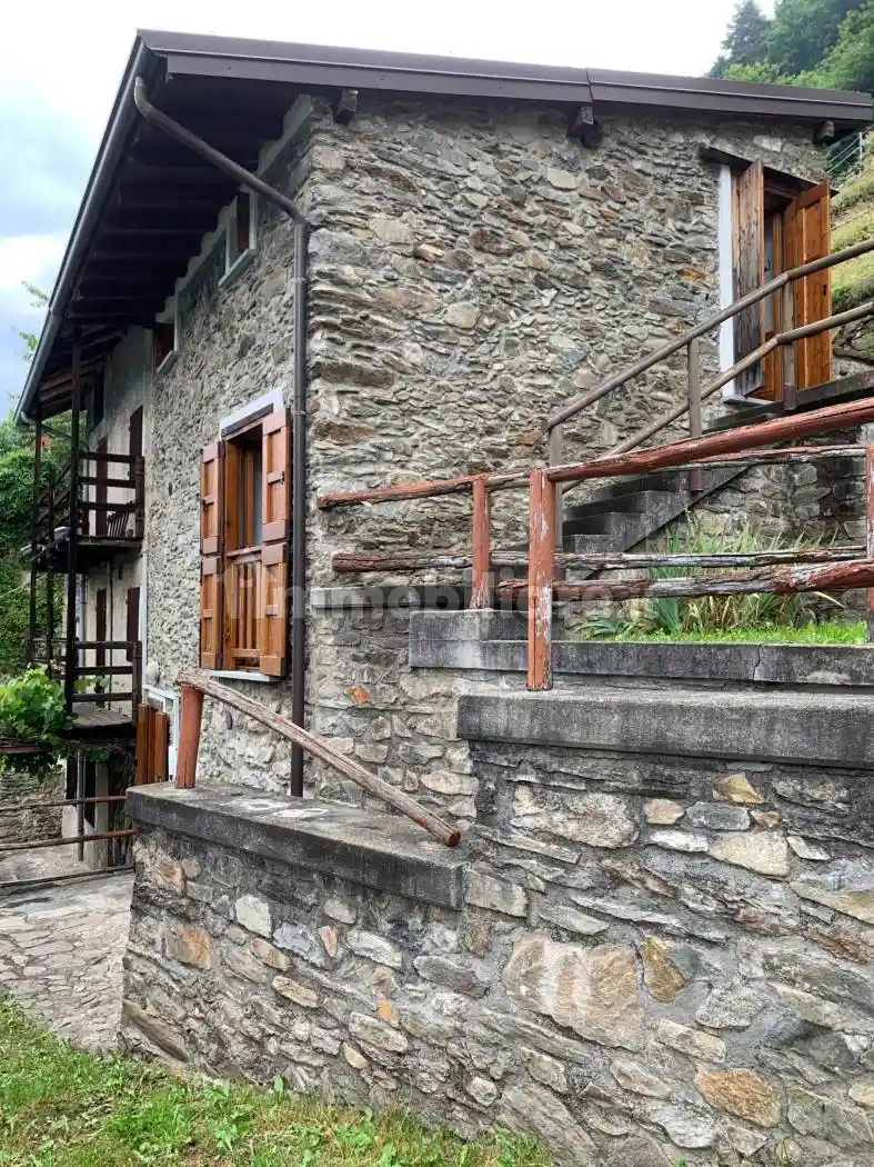 Villa in vendita a Morbegno