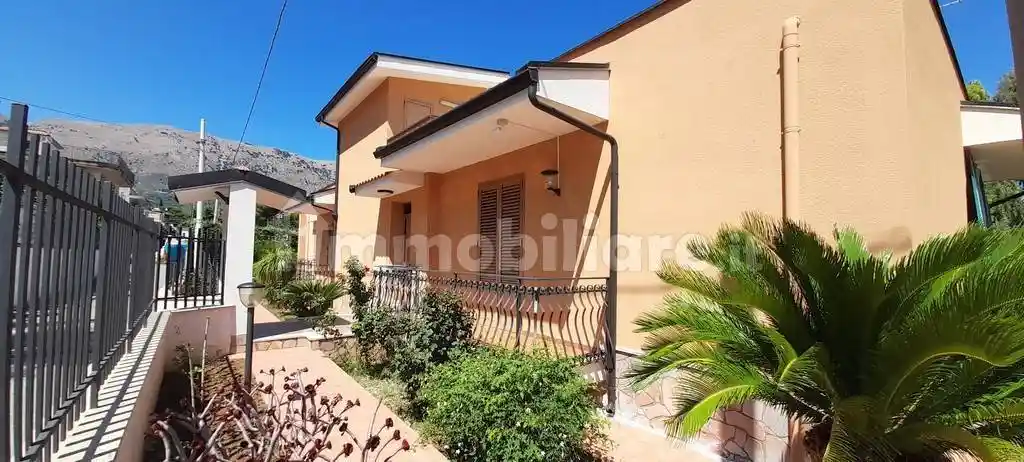 Villa in vendita a Carini