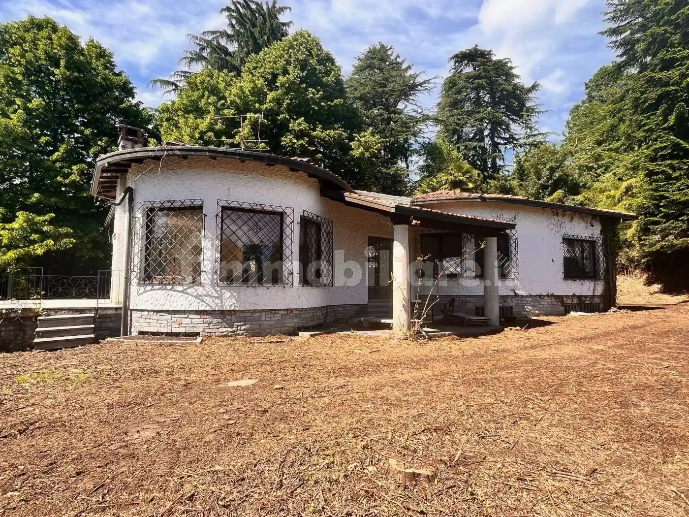 Villa in vendita a Varese