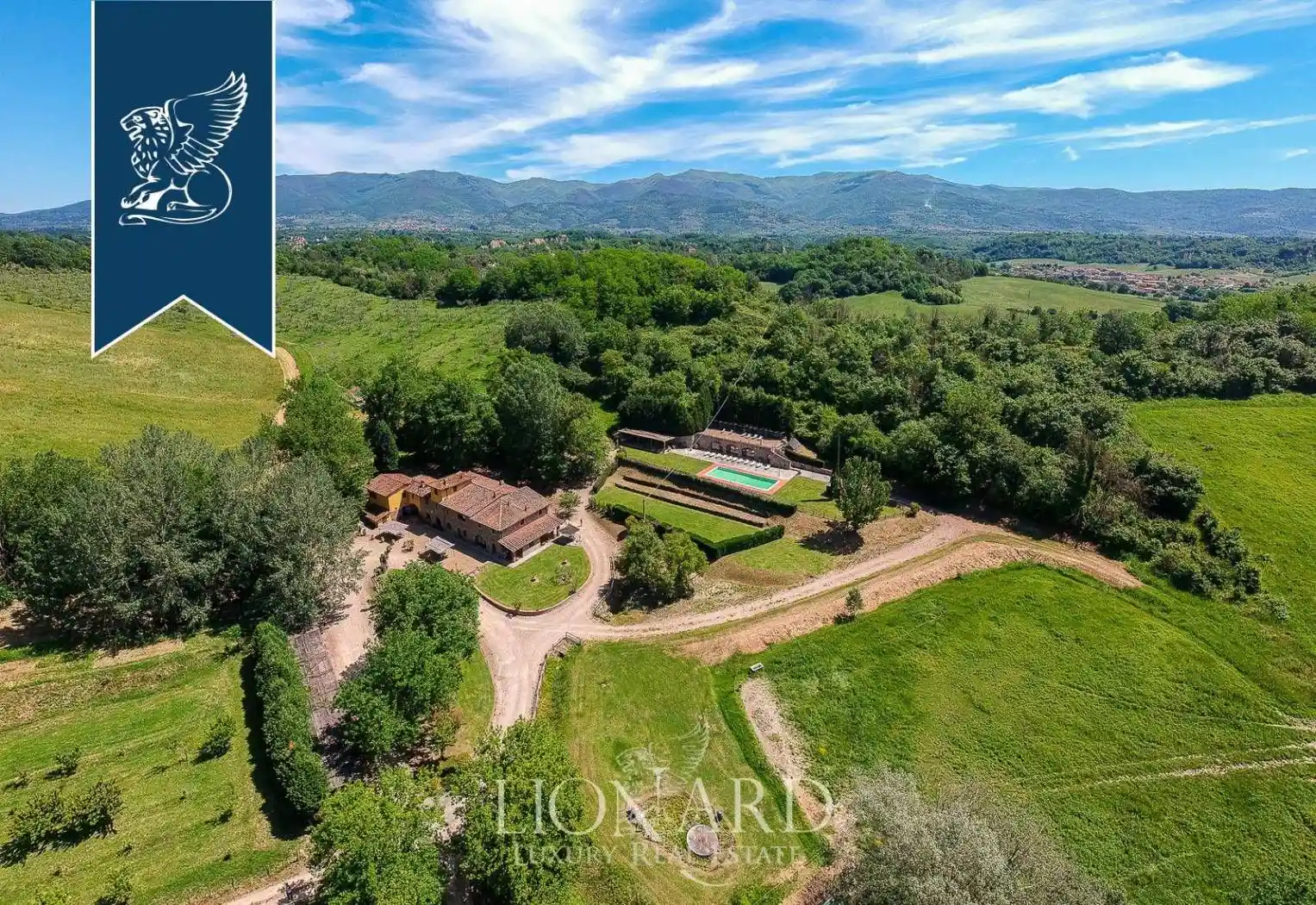 Palazzo - Edificio in vendita a Reggello