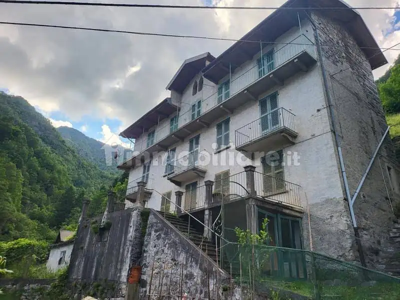 Appartamento in vendita a Cravagliana