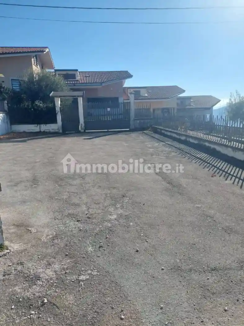 Palazzo - Edificio in vendita a Fiuggi