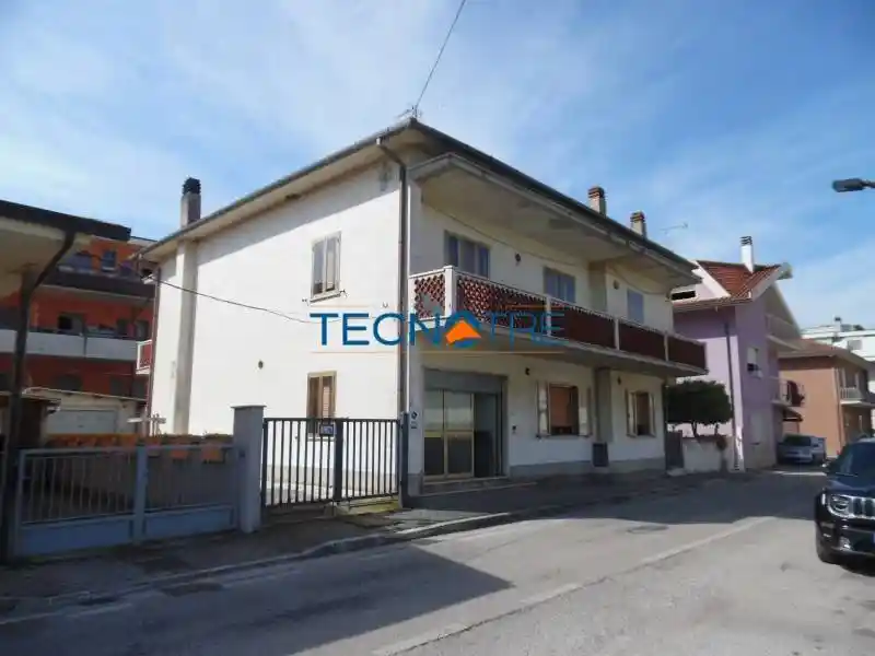 Villa bifamiliare via Guglielmo Marconi 92, Centro, Martinsicuro - foto 3