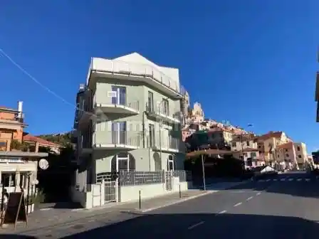 Appartamento in vendita a Cervo