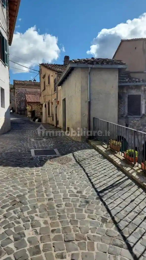 Villa in vendita a Pereto