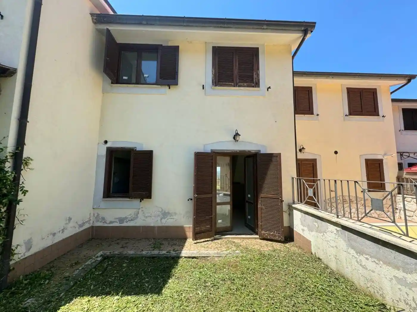 Villa unifamiliare via Della Madonna San C., Pereto - foto 3