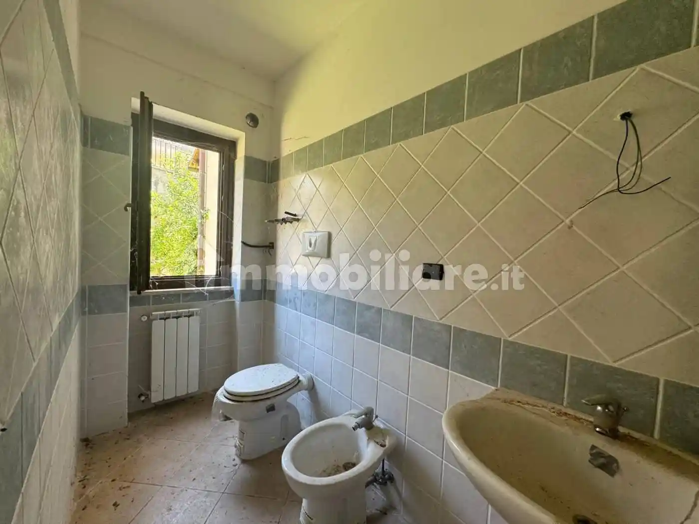 Villa unifamiliare via Della Madonna San C., Pereto - foto 5