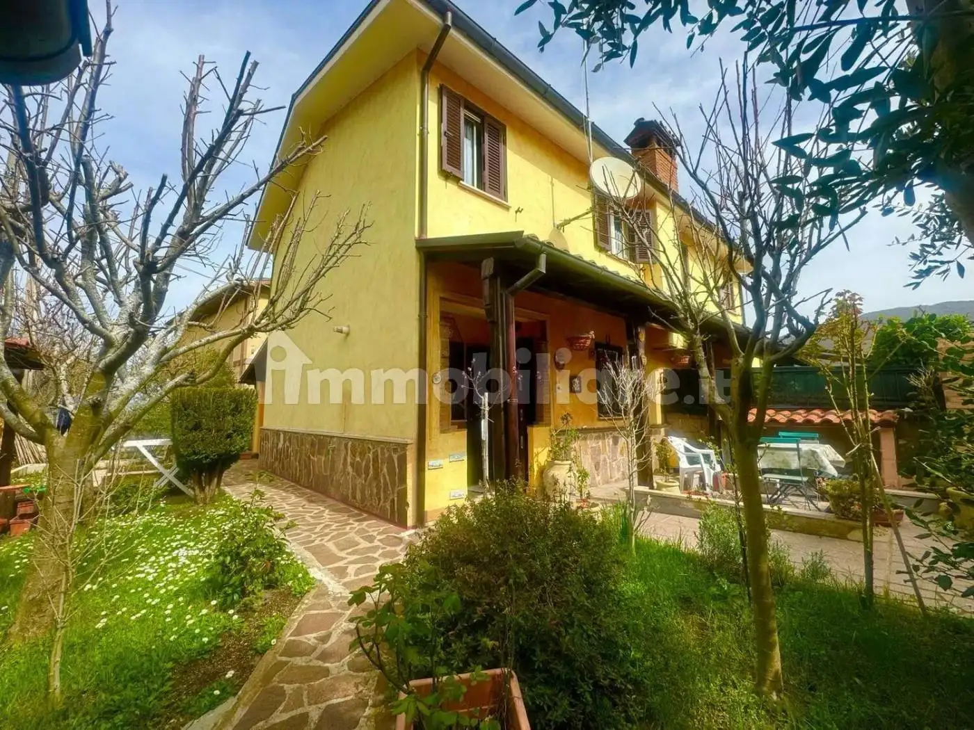 Villa in vendita a Rocca di Botte