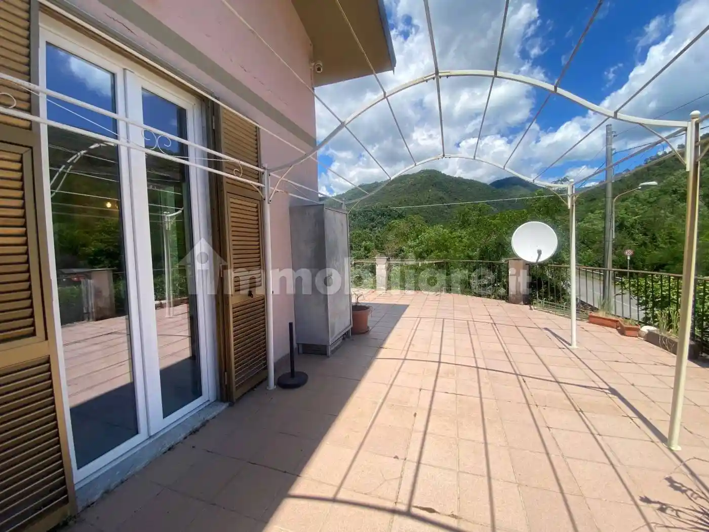 Appartamento in vendita a Calice al Cornoviglio