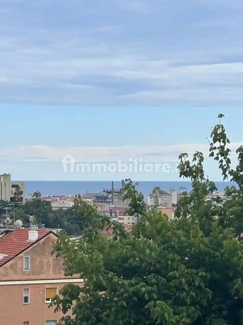 Appartamento in vendita a Savona