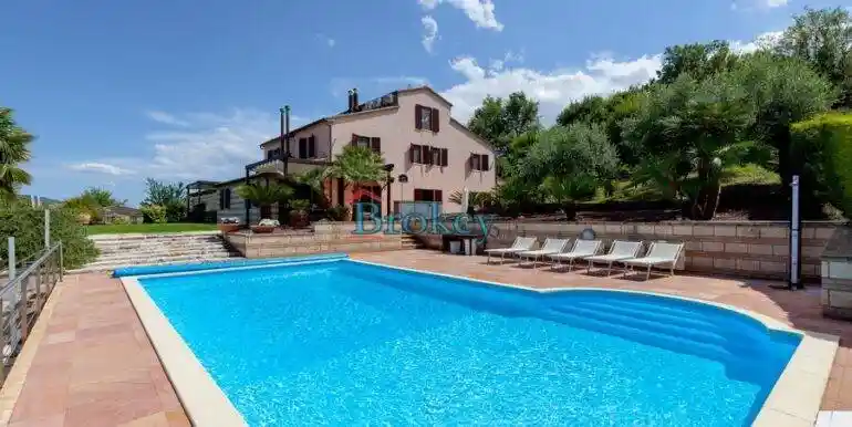 Villa in vendita a Ancona