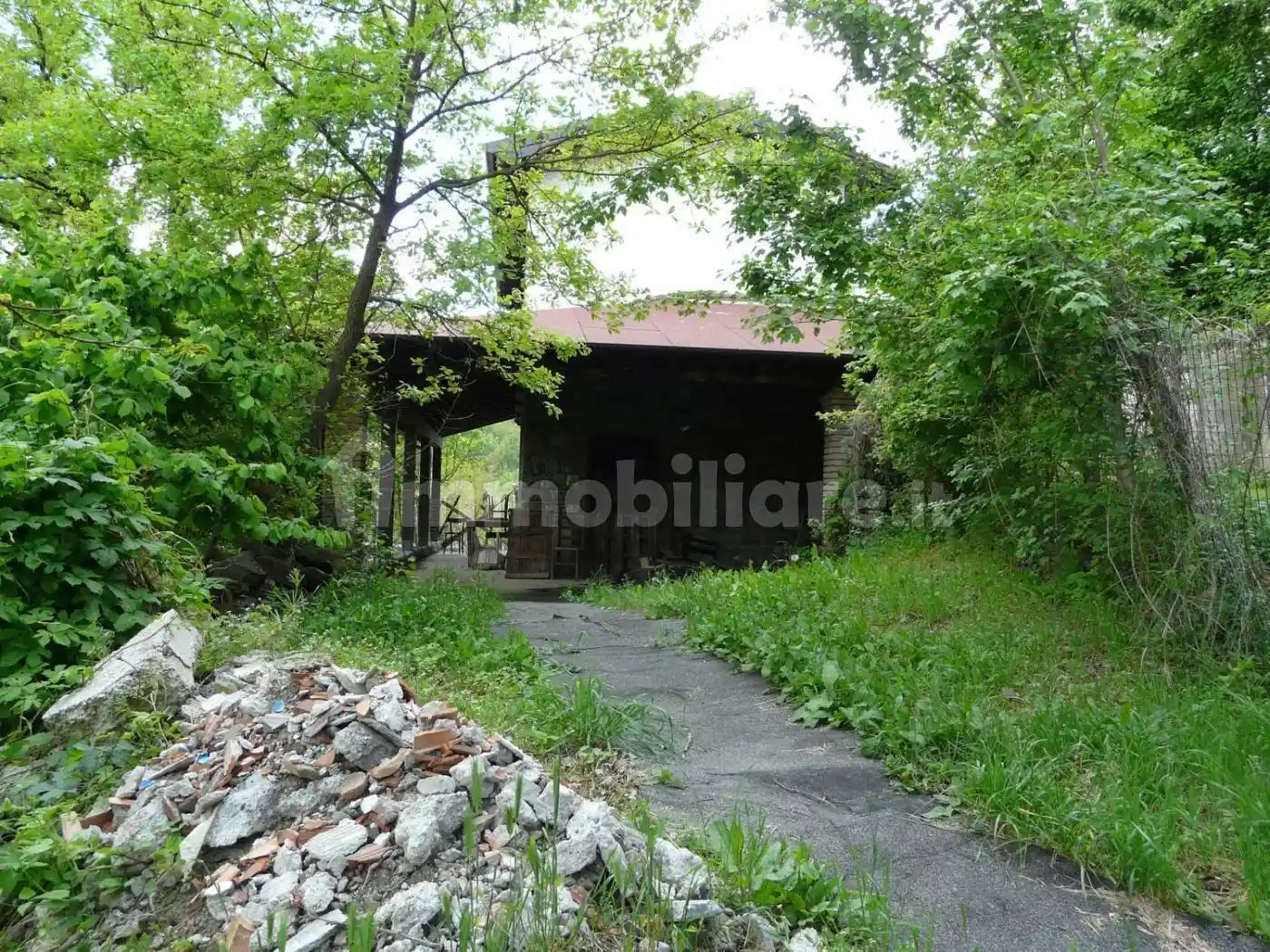 Palazzo - Edificio in vendita a Lama Mocogno