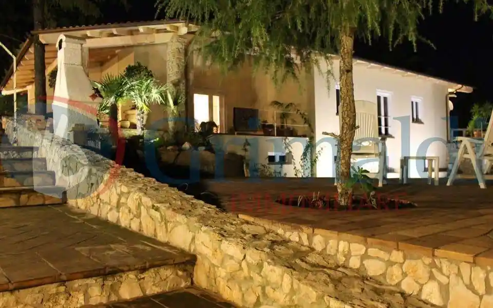 Casa indipendente in vendita a Perugia