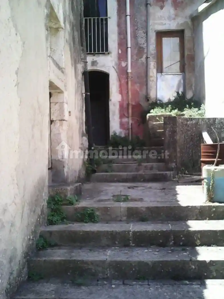 Palazzo - Edificio in vendita a Palazzolo Acreide