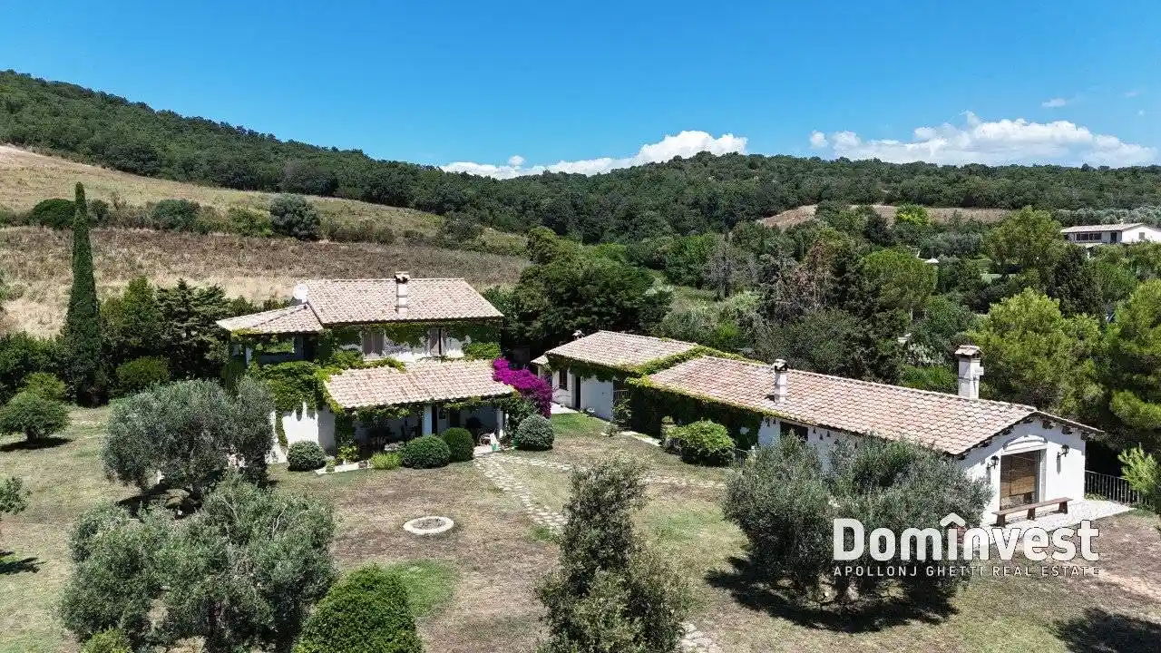 Rustico - Casale in vendita a Capalbio