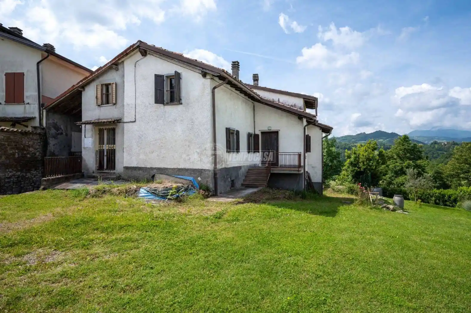 Casa indipendente in vendita a Castelnovo Ne' Monti