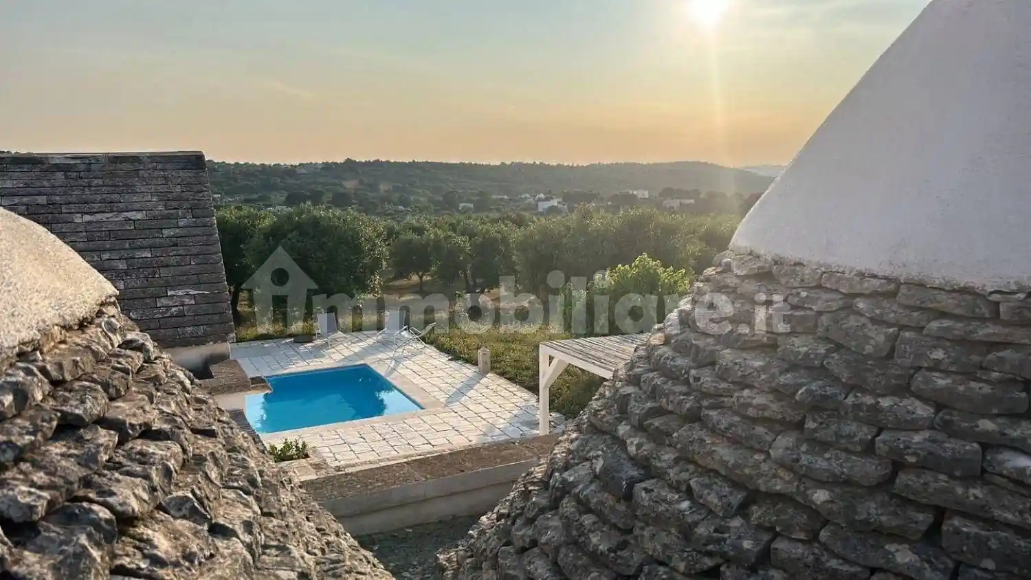 Rustico - Casale in vendita a Locorotondo