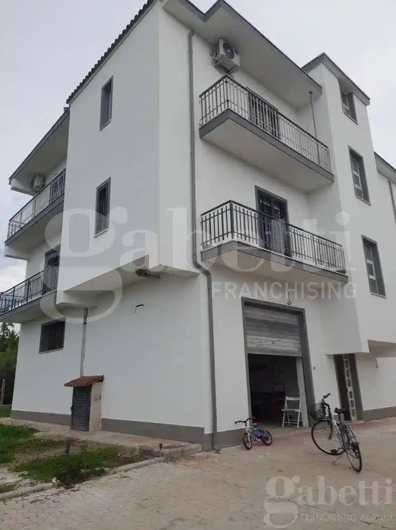 Quadrilocale via El Alamein, 11, Riserva Nuova - Buon Riposo, Aprilia - foto 2