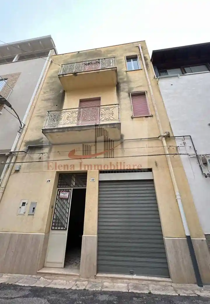 Palazzo - Edificio in vendita a Alcamo