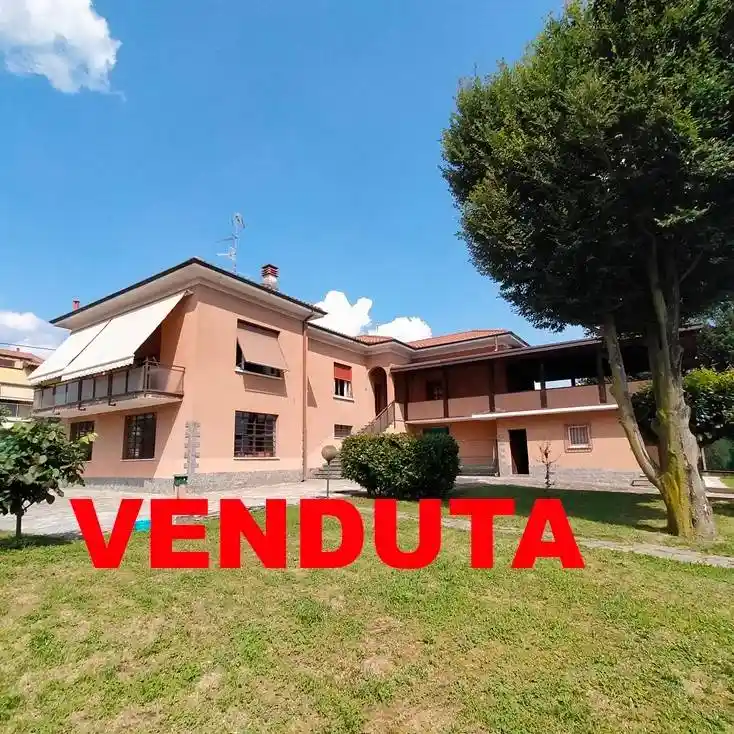 Villa in vendita a Solbiate Arno