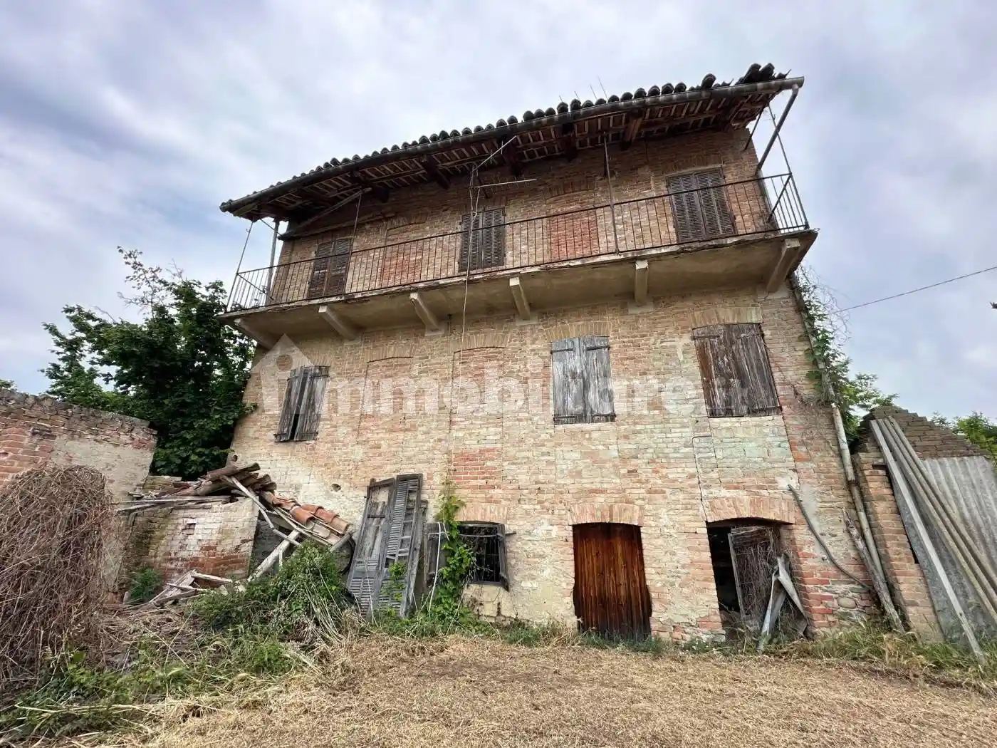 Rustico - Casale in vendita a La Morra