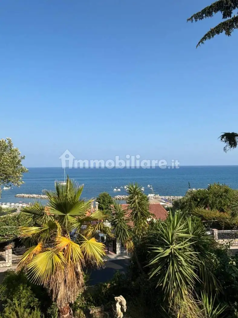 Villa in vendita a San Giovanni a Piro