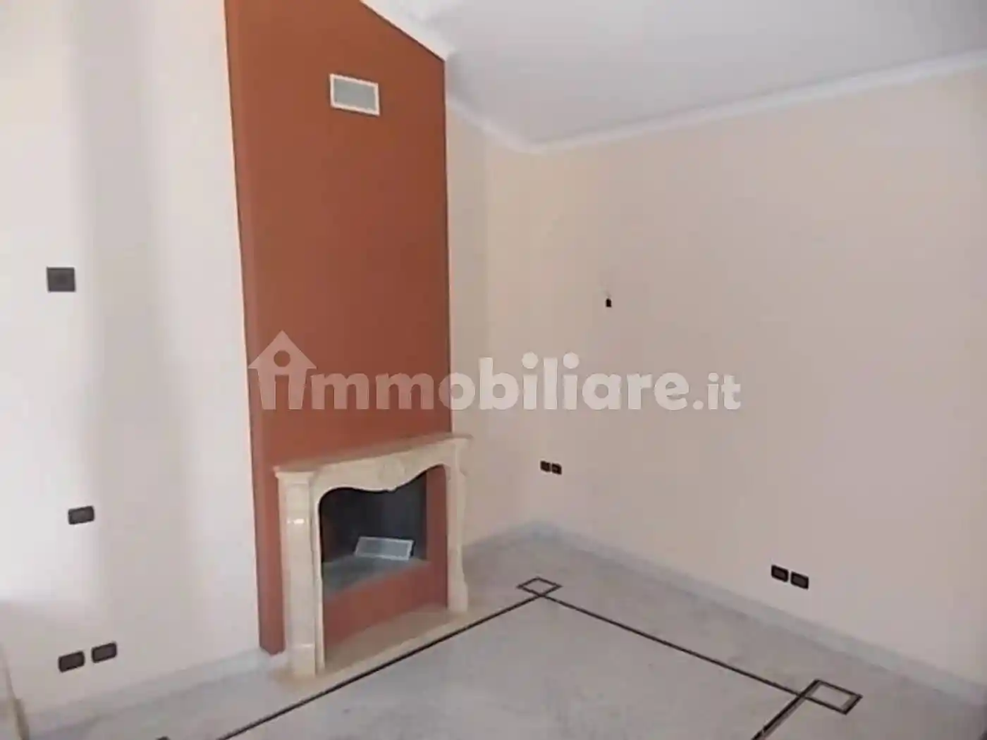 Appartamento in vendita a Voghera