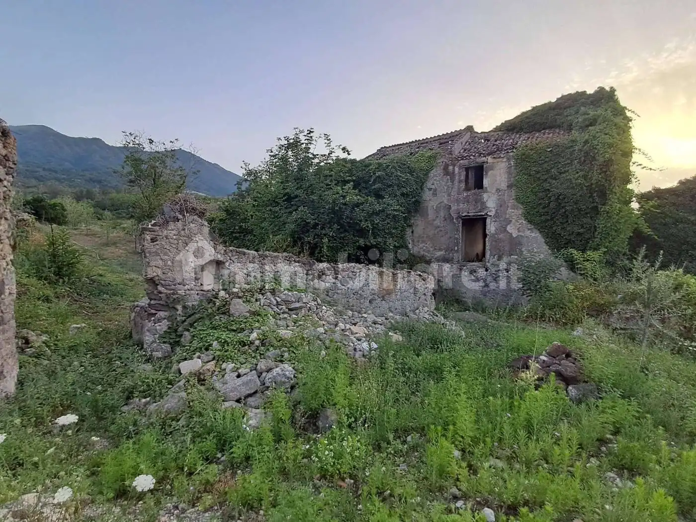 Rustico - Casale in vendita a Somma Vesuviana