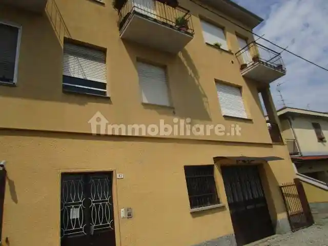 Appartamento in vendita a Jerago con Orago