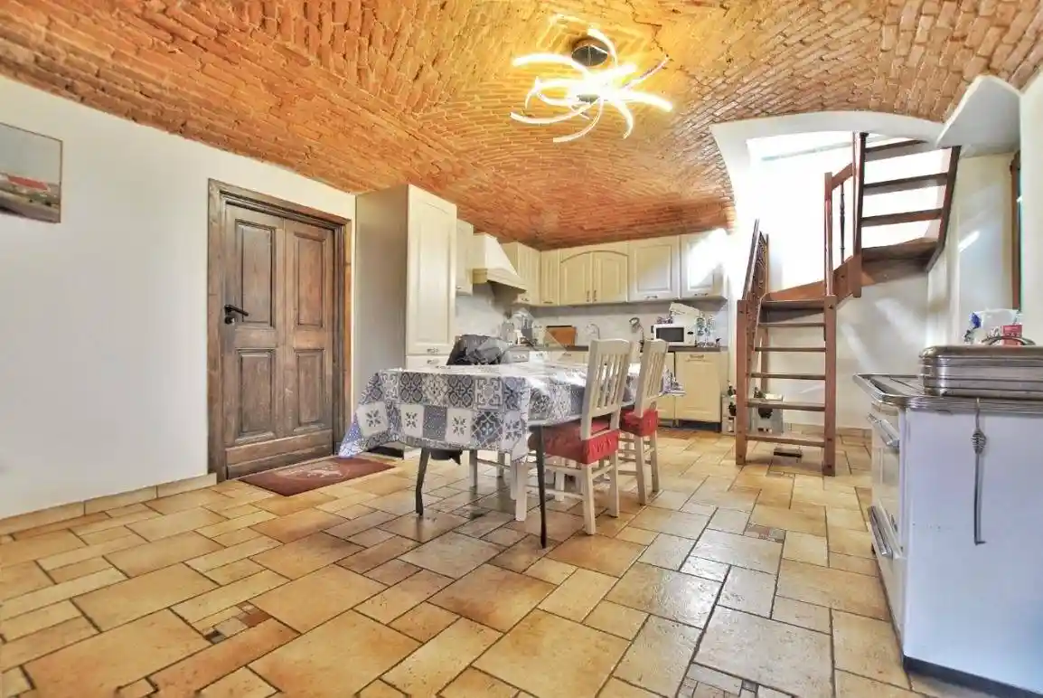 Casa indipendente in vendita a Borgo d'Ale