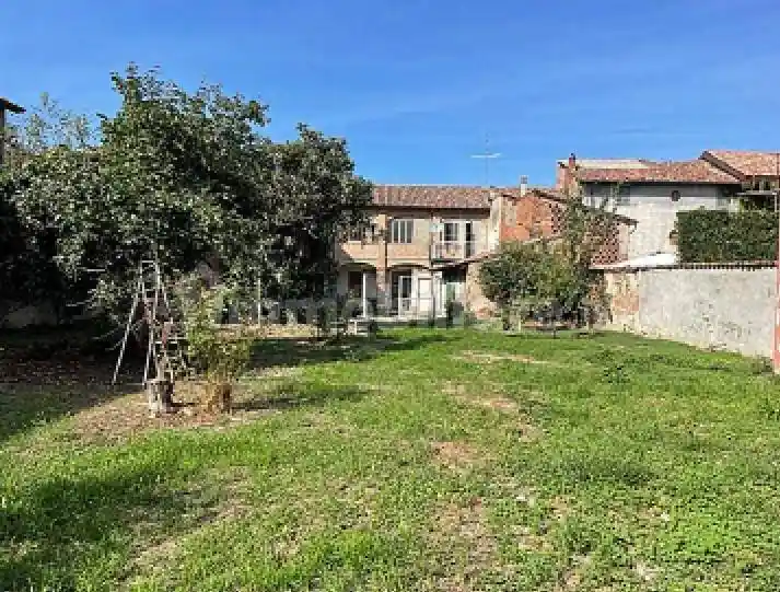 Palazzo - Edificio in vendita a Borgonovo Val Tidone