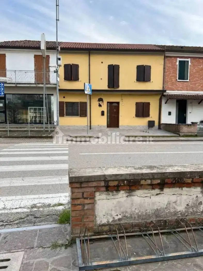 Villa in vendita a Argenta