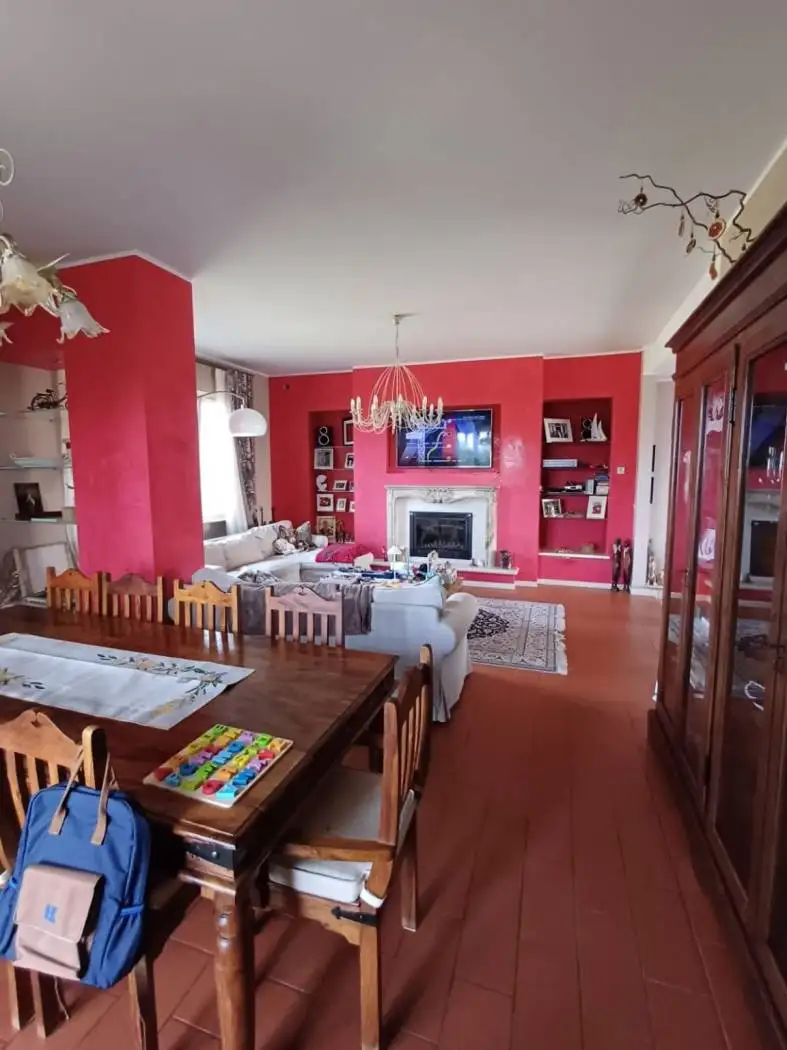 Villa unifamiliare, buono stato, 715 m², Corno Giovine - foto 4