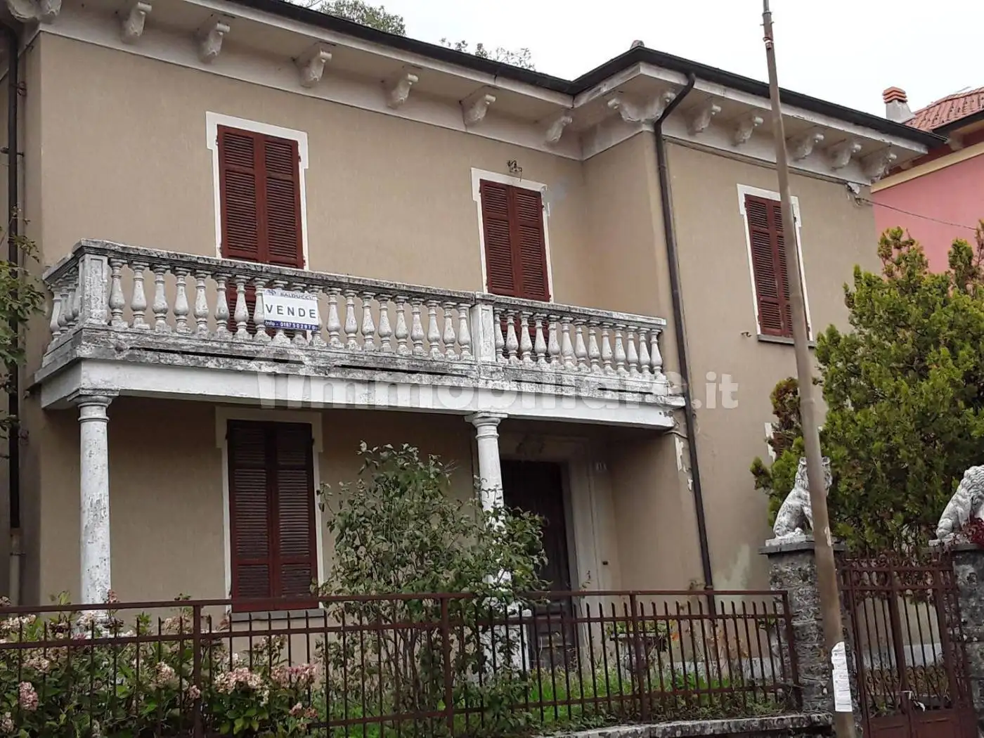 Villa in vendita a Tornolo