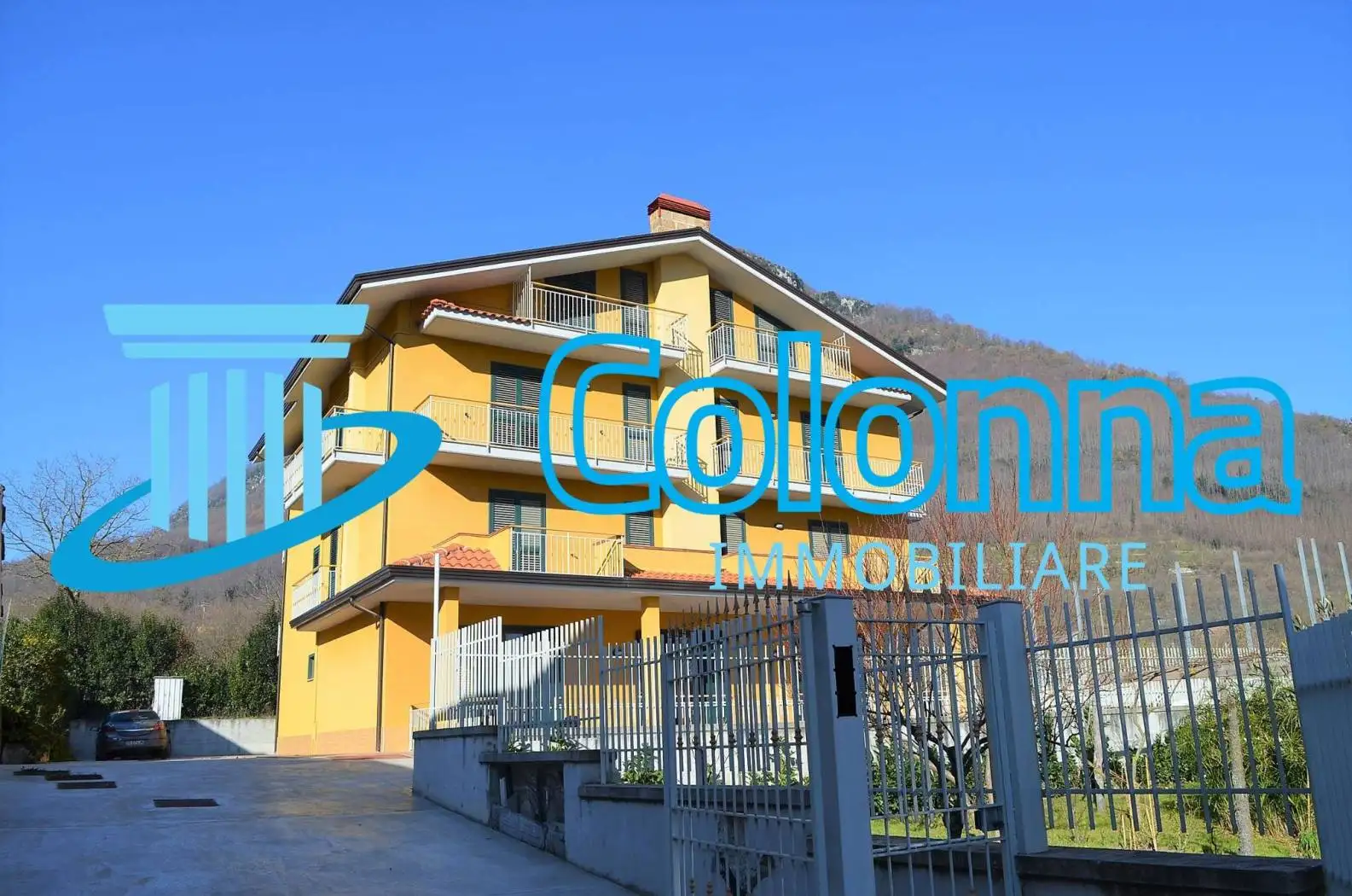 Appartamento in vendita a Contrada