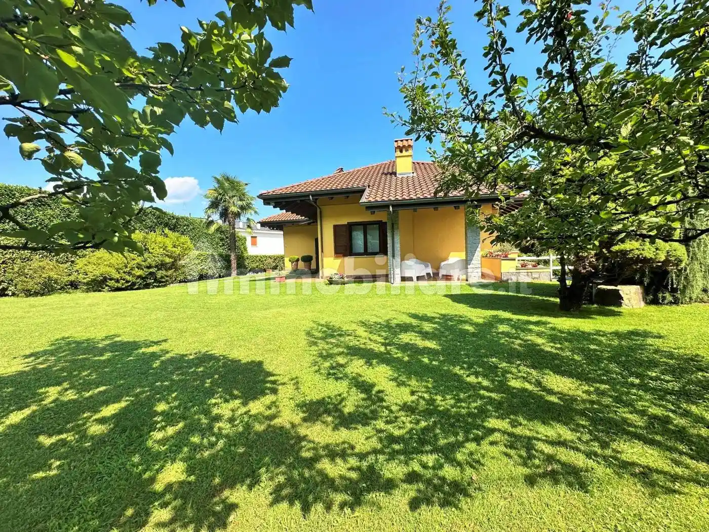 Villa in vendita a Meina