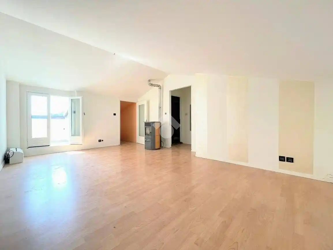 Appartamento in vendita a La Loggia