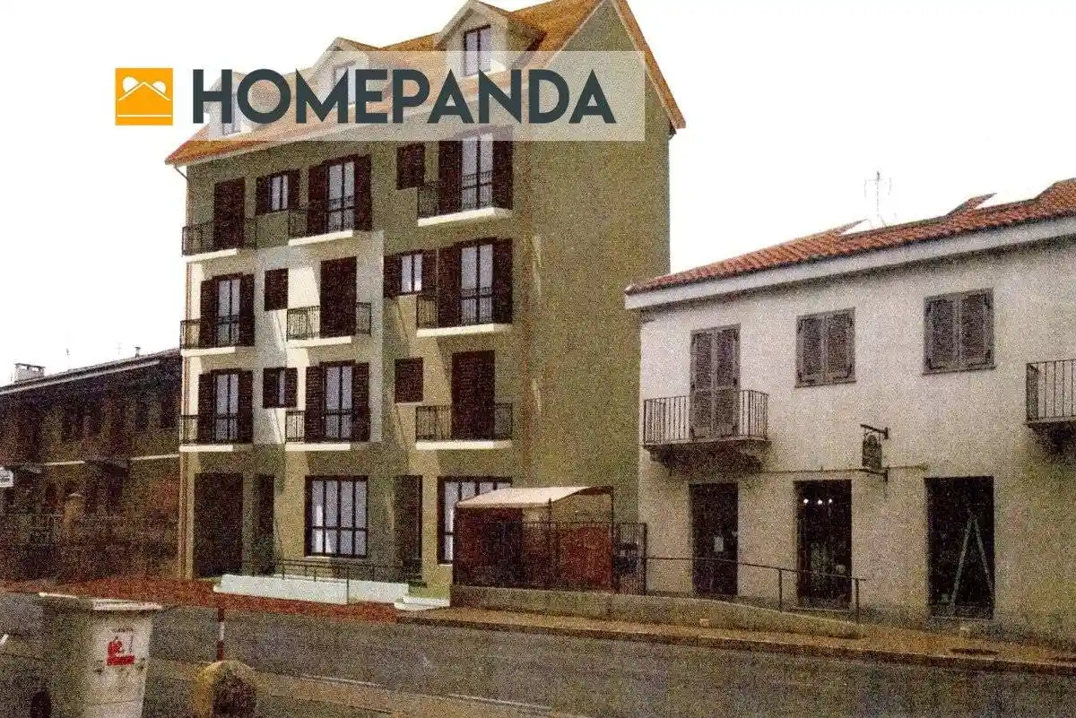 Palazzo - Edificio in vendita a Trofarello