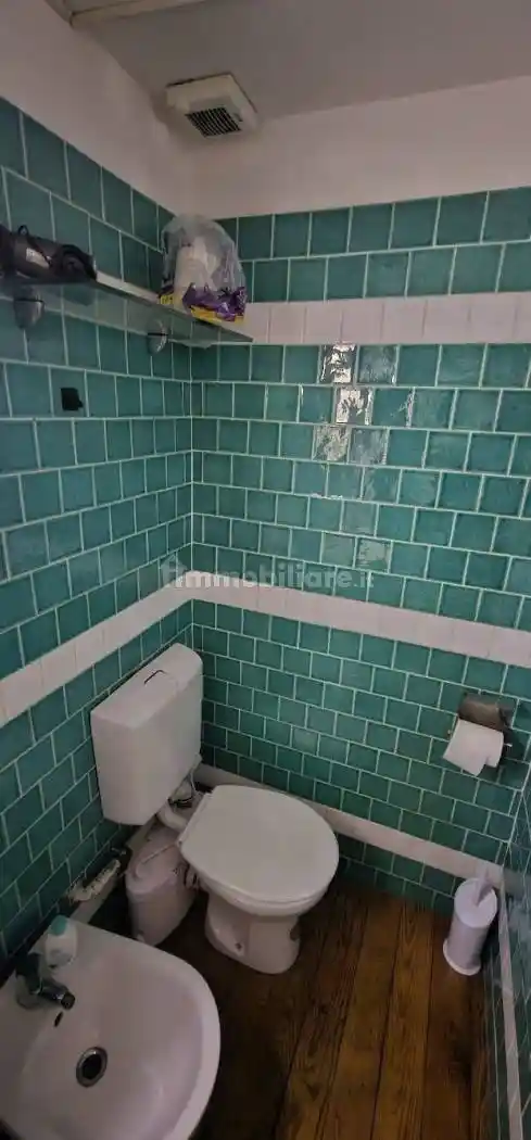 Palazzo - Edificio in Affitto - foto 2