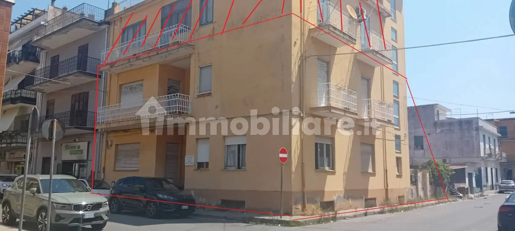 Palazzo - Edificio in vendita a Gioia Tauro