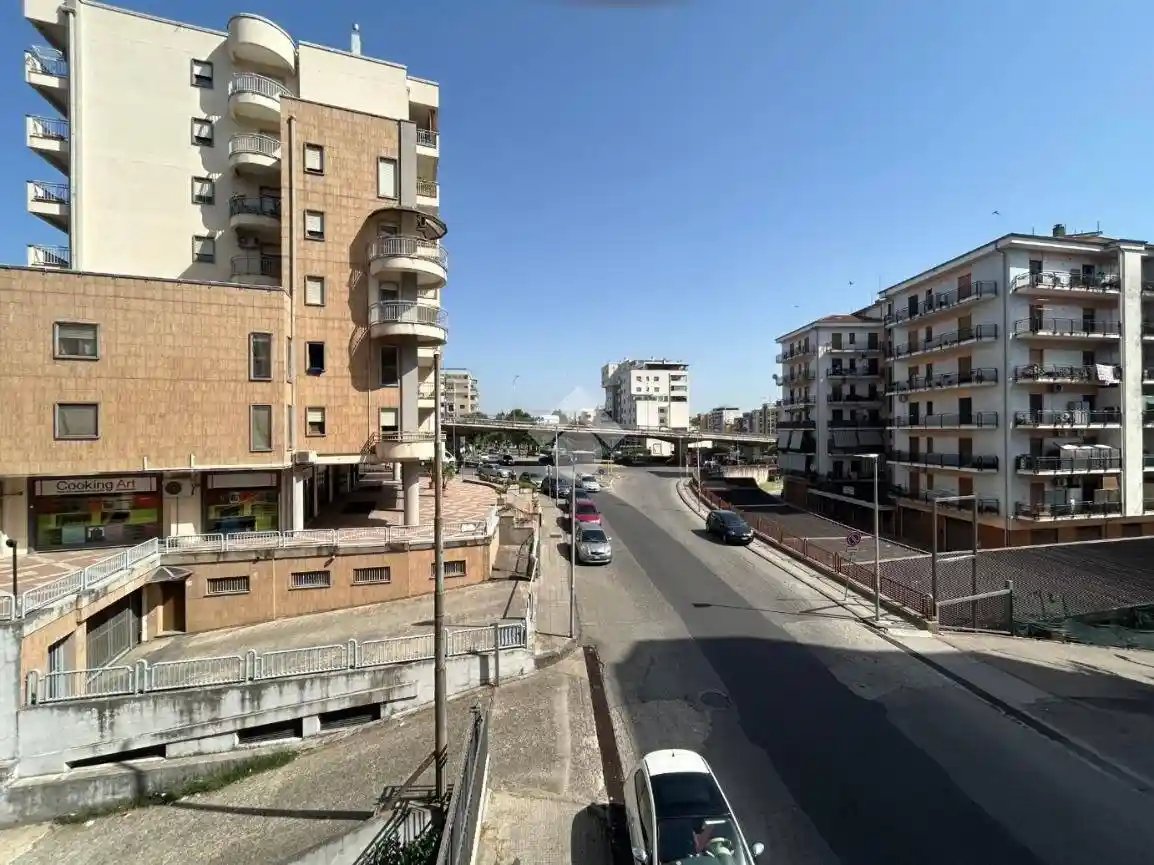 Appartamento viale Giovanni e Francesca Falcone 27, Centro, Cosenza - foto 5