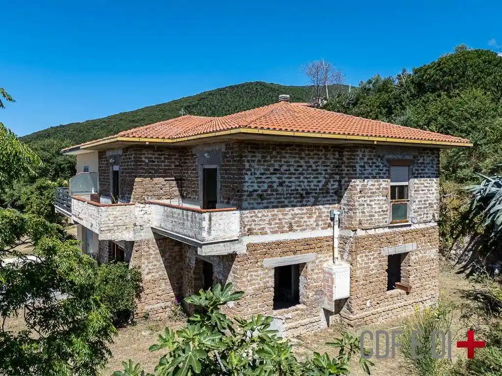 Villa in vendita a Salisano