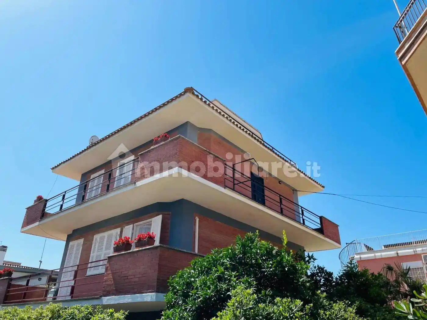 Villa in vendita a Ladispoli