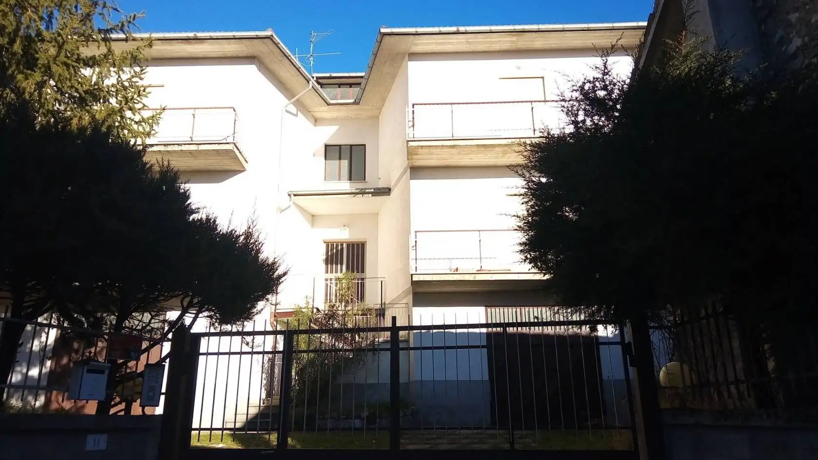 Appartamento via Flaminia 11, Centro, Barete - foto 3