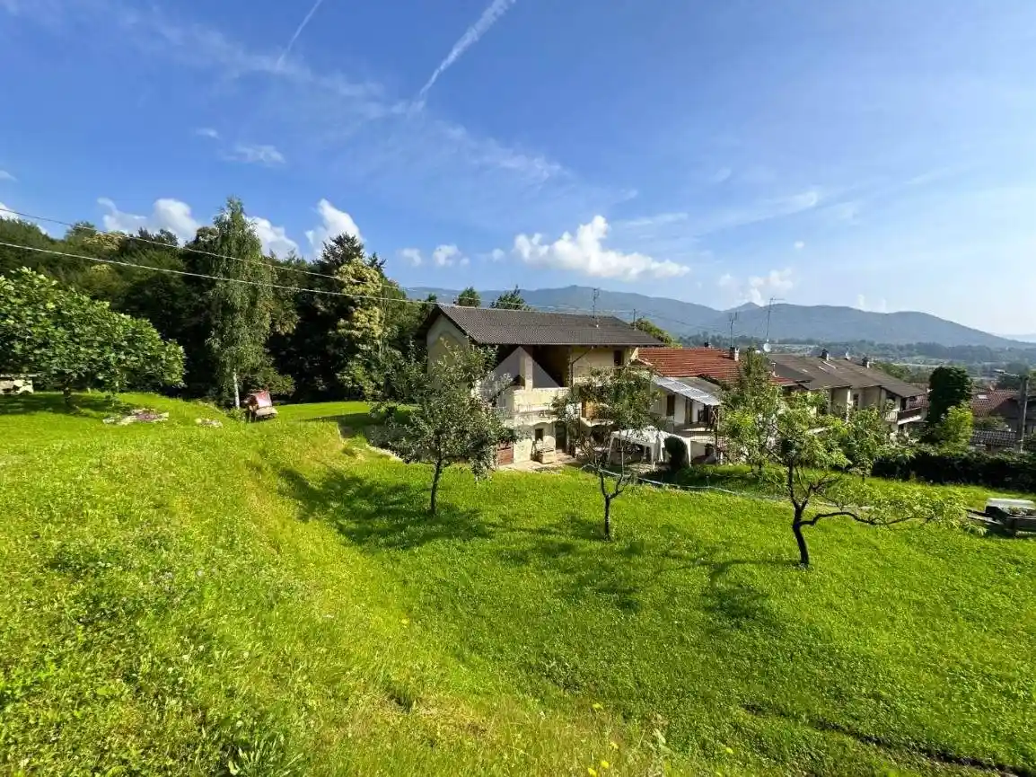 Casa indipendente in vendita a Giaveno