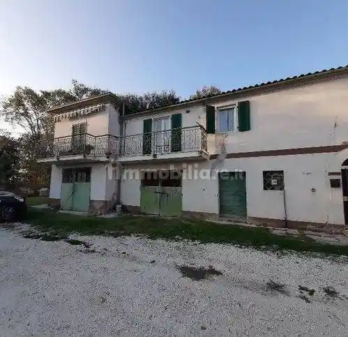 Rustico - Casale in vendita a Agugliano